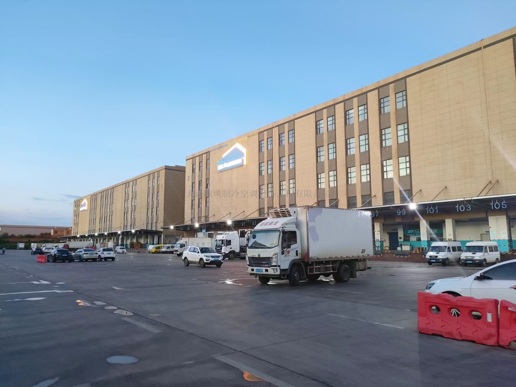 雲南昆明(míng)寶象萬噸冷(lěng)儲物(wù)流基地(dì)