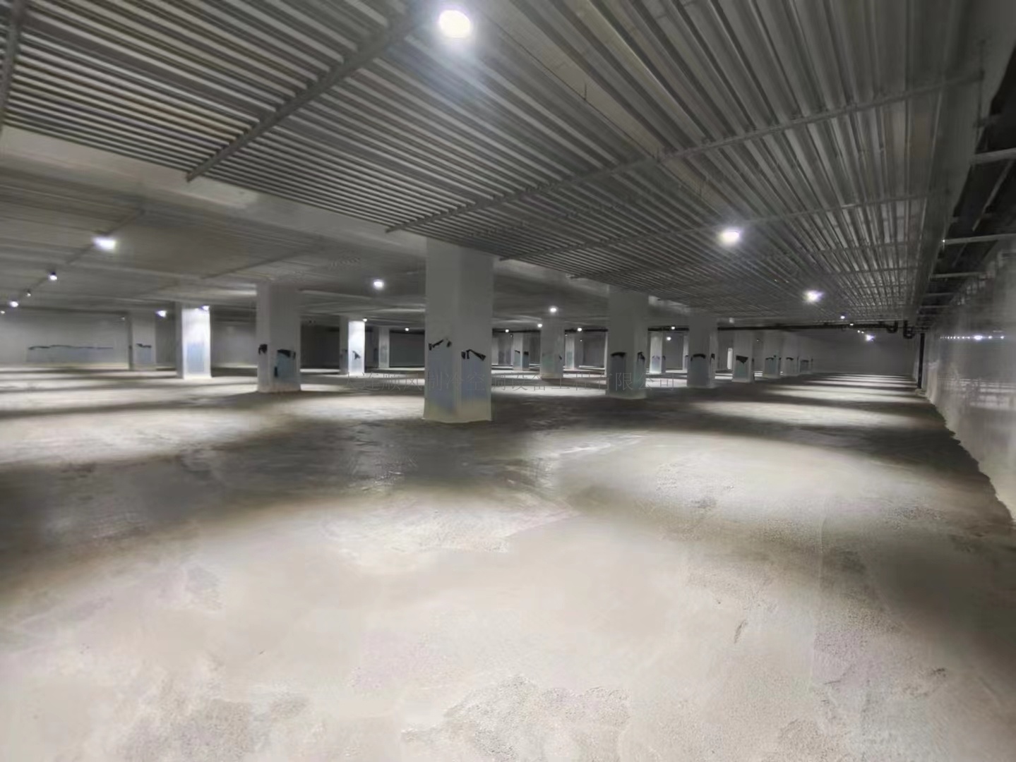 大(dà)連東方置業(yè)集團金(jīn)三角市場(chǎng)冷(lěng)庫